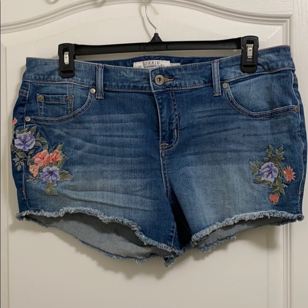 Torrid size 16 Floral Ripped jean shorts